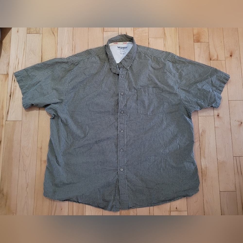 Wrangler men's size 3XL short sleeve button up shirt